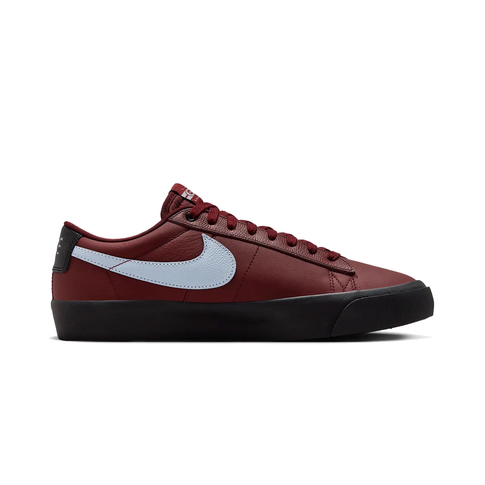 NIKE SB - Blazer Low Pro GT - Dark Team Red/Dark Team Red/Negro/Light Armory Blue